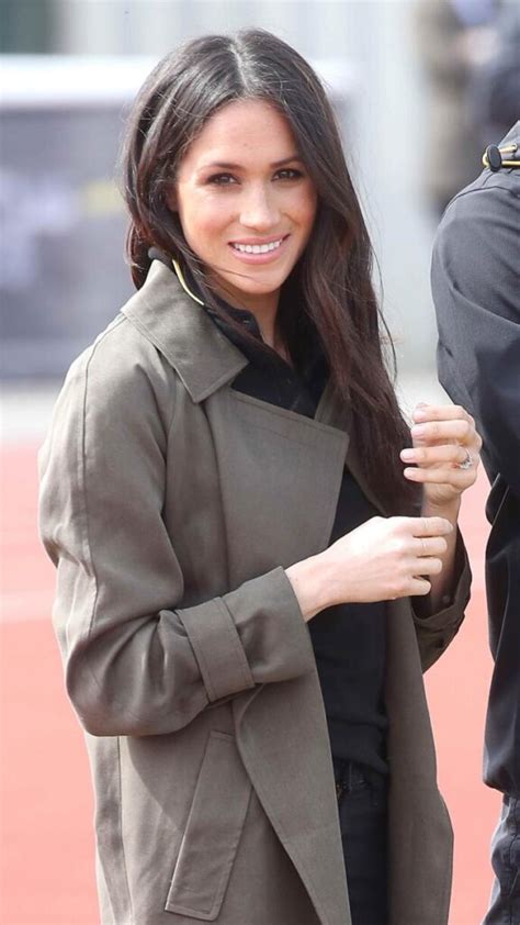 These Meghan Markle Trench Coats Will Change Your Life